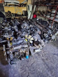 حاوية محركات • كيا ٢٧٠٠ • بغداد شارع الشيخ عمر