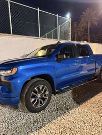 سلفرادو 2022  TRX ماشيه 35000 كيلو رقم بغداد سنوية جديدة باسمي وارد ام...