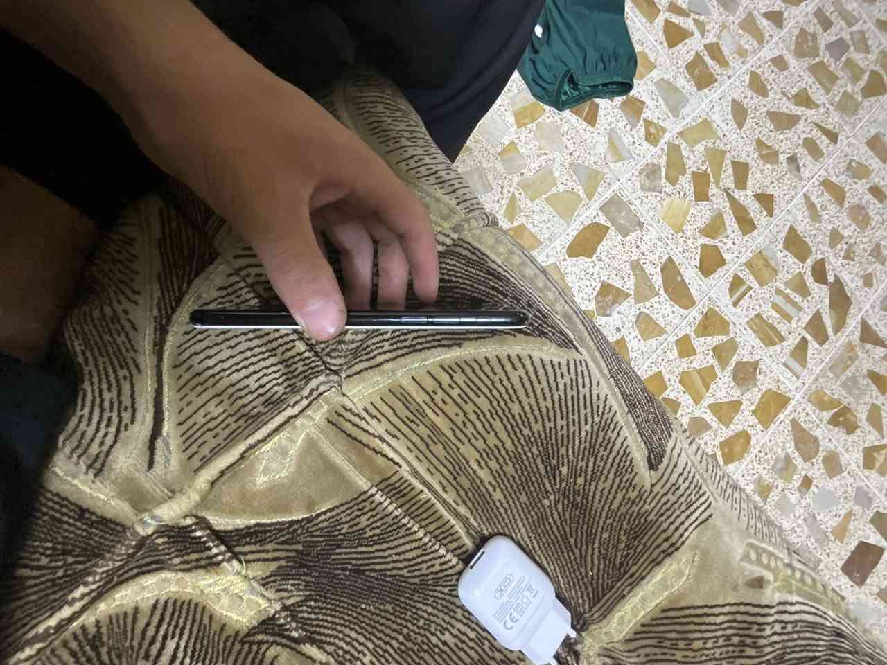 سلام عليكم شباب جهاز للبيع  ايفون 7عادي ويا شاحنه اصليه وسماعات وبي هذا الفطر وشريحه وحده والكامره الي بل ضهر بس تزهزهز ماعرف شبيها وذ.   32 ينزل بوبجي 40 فريم ومستعجل على بيعتو !


**إذا كنت صاحب هذا الإعلان وتريد حذفه لأي سبب، رجاءا أرسل رسالة إلى الدعم الفني**