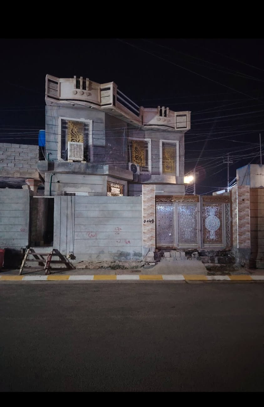 سلام عليكم بيت للبيع طابو صرف بل فلوجه حي اجبيل قرب مدرست الزيتونه البيت 4 غرف استغبال صاله مطبخ مناور داخليه 2 غرفتين فوك أو غرفتين جوه السعر 125  الاتصال ع *********** ///***********
