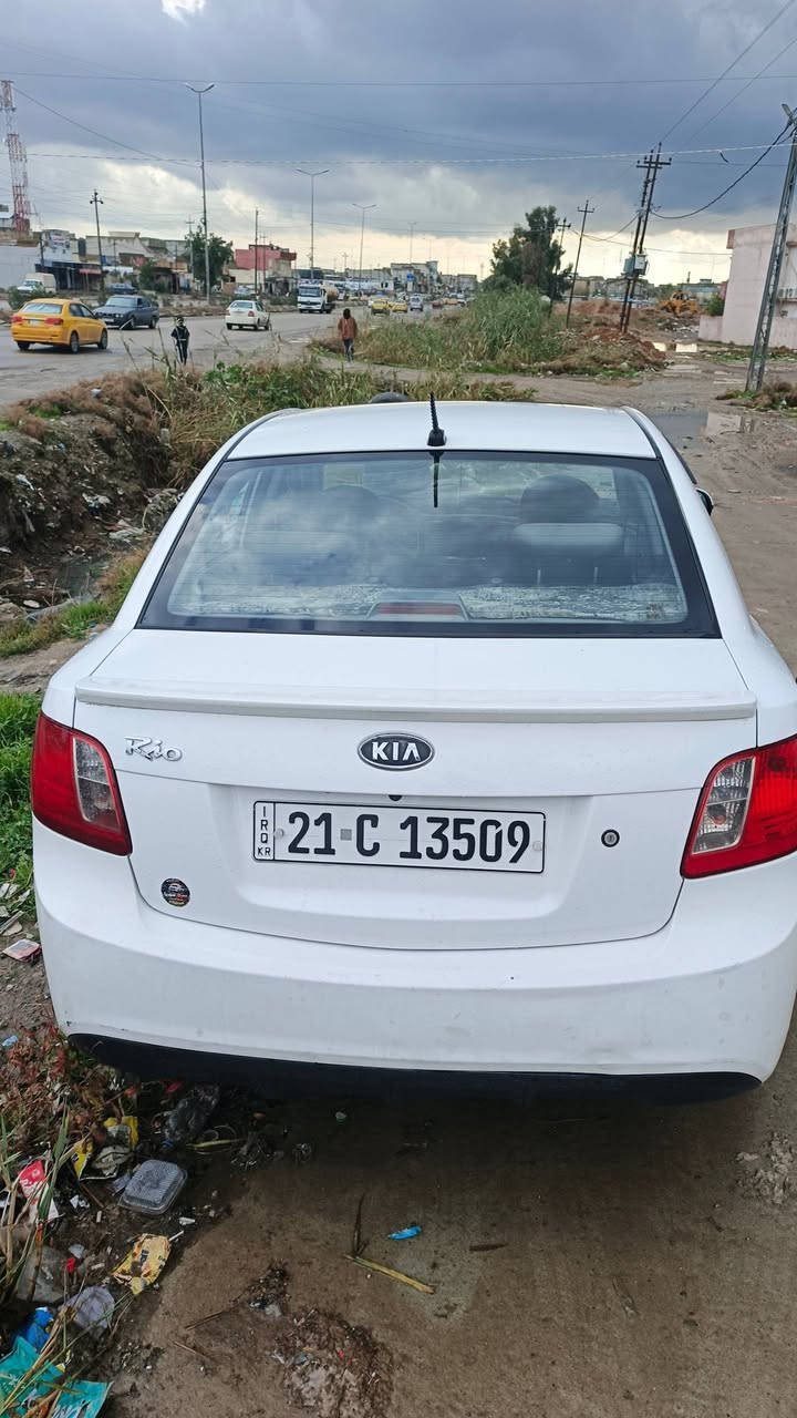 كيه ريو 2012 داخل اسود توماتيك محرك 16 سياره نضيفه حيل بس باب صبغ
مكانها موصل ***********
