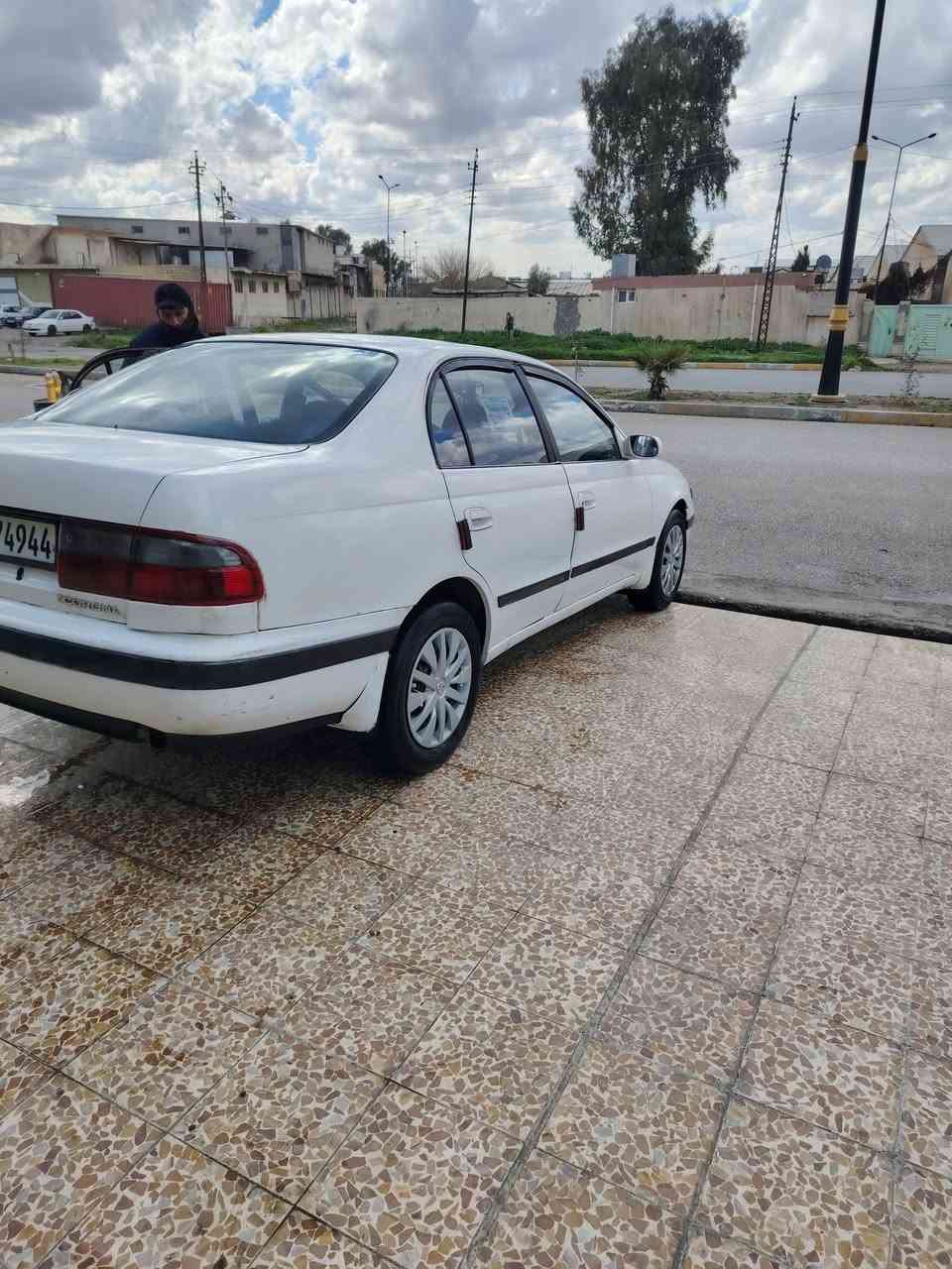 كوريلا موديل 1994
كير توماتيك ومحرك شرط فحص 
بيها قطعه وحده صبغ 
السعر 62 ورقه وبيها مجال 
الرقم *********** هذا الرقم بي واتس اب 
الرقم الثاني ***********
