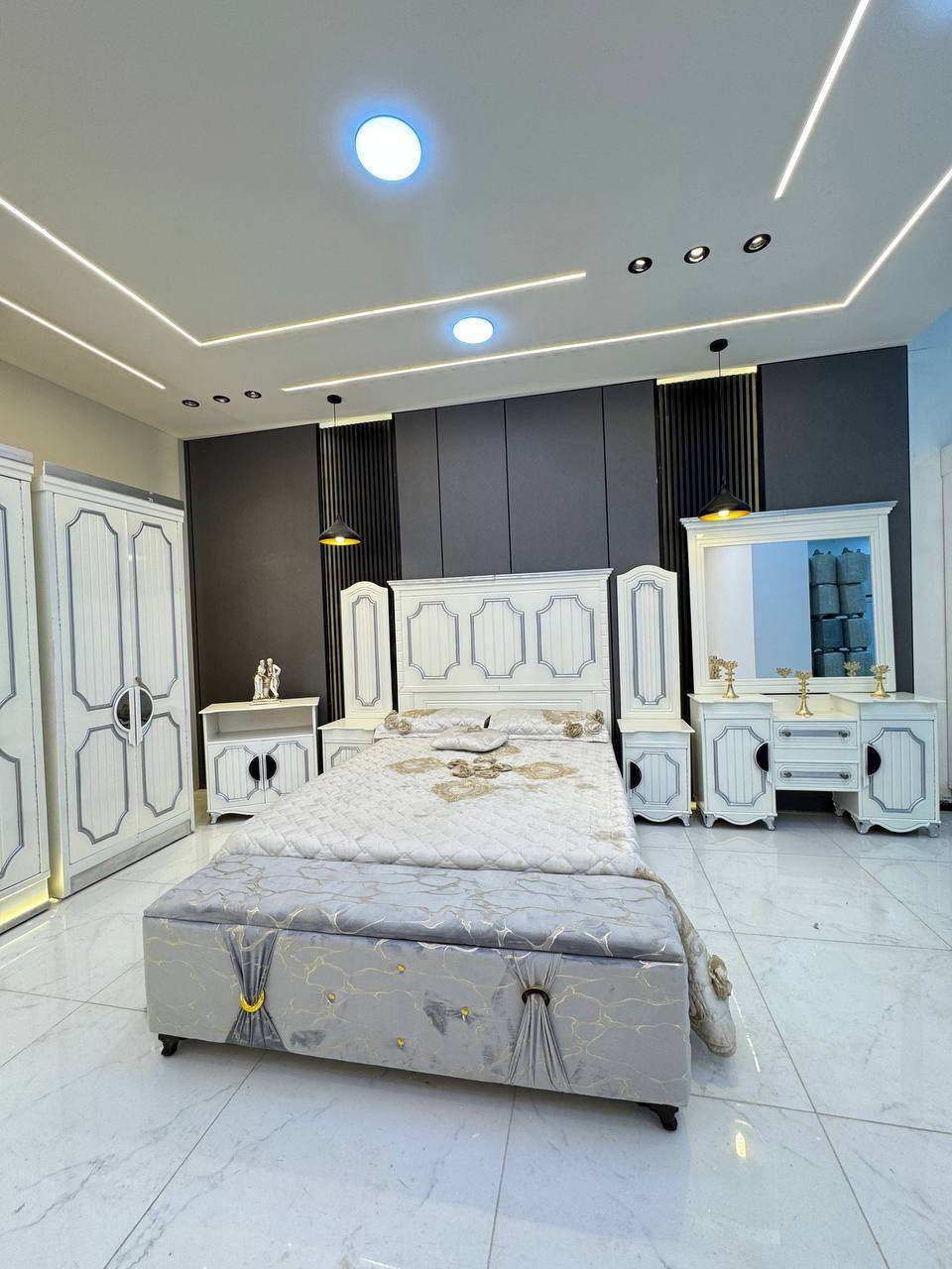 متوفر الان موديل جديد ..
السعر ملیون دينار فقط  
سعر الشازلون الخزان 75 الف حسب رغبه
🎁🎁🎁🎁🎁🎁🎁
سعر الشازلون المقعد 50 الف حسب رغبه
طابوریه25الف
غرفه نوم داخل معاكس خشب 3 ملم
خارج تحفير sns انديف 5 ملم
🎁🎁🎁🎁🎁🎁
الصبغ حراري درجة اولى
6باب  
زاويه تصميم كنتوري بارتفاع الكنتور

السرير بلاويد اسود 6ارجل

قياس الكنتور ارتفاع 2.40 وعرض 3.20

يوجد توصيل الى جميع المحافضات وباسعار مناسبه
للحجز مراسلتی


**إذا كنت صاحب هذا الإعلان وتريد حذفه لأي سبب، رجاءا أرسل رسالة إلى الدعم الفني**