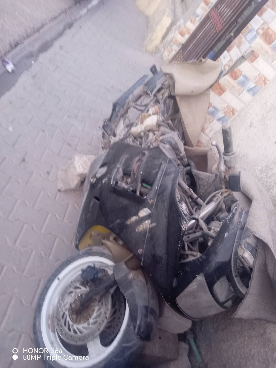 دراجة كلك تاير والكشن وتناكي موجود سعرها ٧٥٠ وبيها مجال بالنجف
***********
