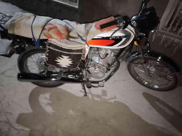 السلام عليكم دراجة ناما امتياز نضافة 99% مكفولة من كلشي اصوليه السعر 750 وبيهه مجال
للاتصال ***********
