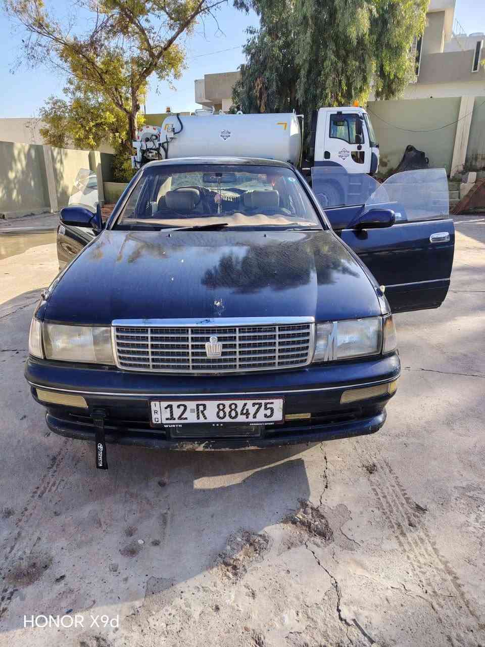 السلام عليكم 
سيارة بطه موديل 95 مكفولة كير محرك  لاكصة ولاجثة السيارة فقط مرشوشه جماليه السعر 48بي مجال العنوان الموصل 
التلفون ***********
