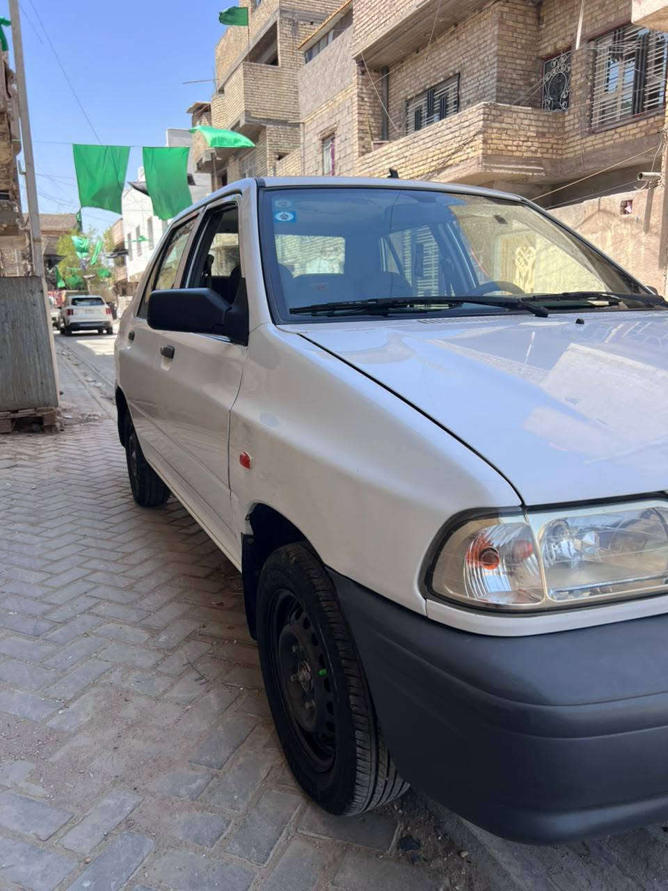 سلام عليكم سايبه للبيع 2023 ماشيه 80 الف السياره كفاله بس بيه بارد موضح ب الصوره التبريد لو بي ليك لو غاز الباقي كفاله بكاني بغداد مدينه الصدر السعر 59 بيه مجال بصيط لاستفسار على الرقم ***********

