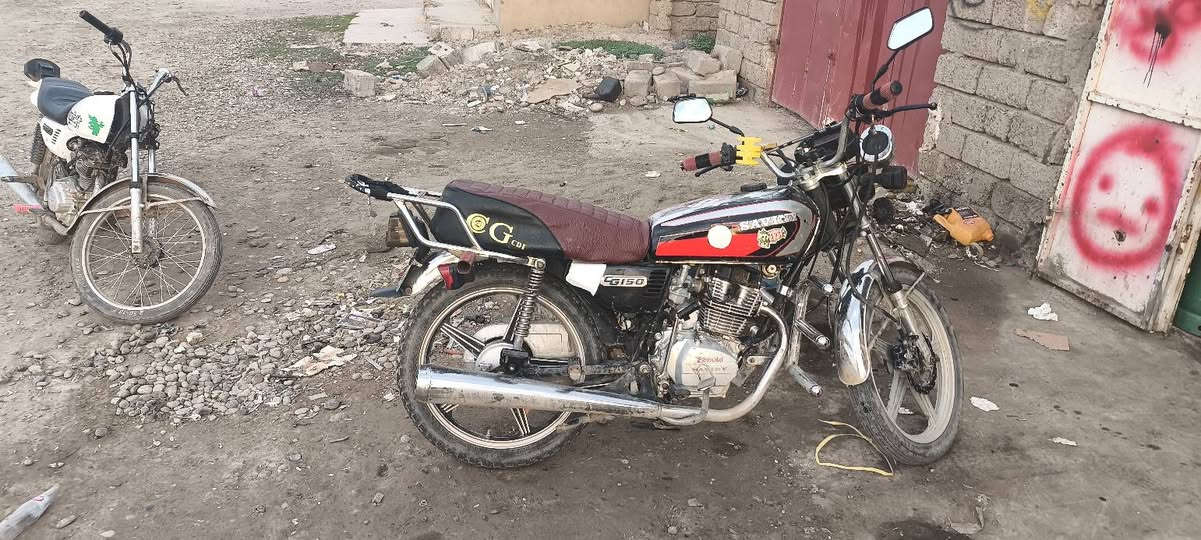 السلام عليكم الببع  دراجه سيفان  20كهربايات كله شغاله  سعر 375وبي مجال  مكاني بيجي البالبوجواري ***********
