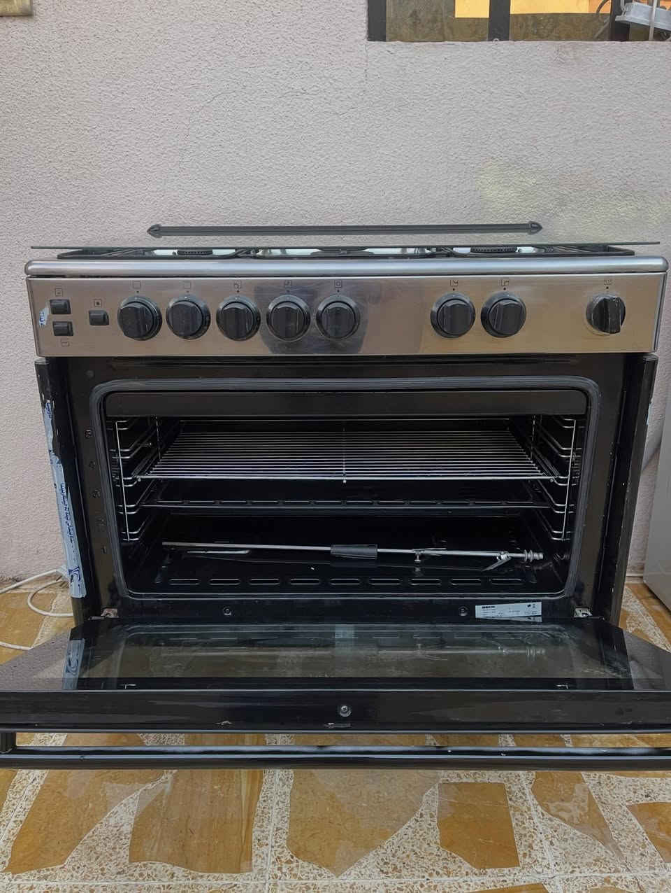 طباخ تركي بيكو استعمال جداً قليل للاستفسار الاتصال على الرقم ***********
