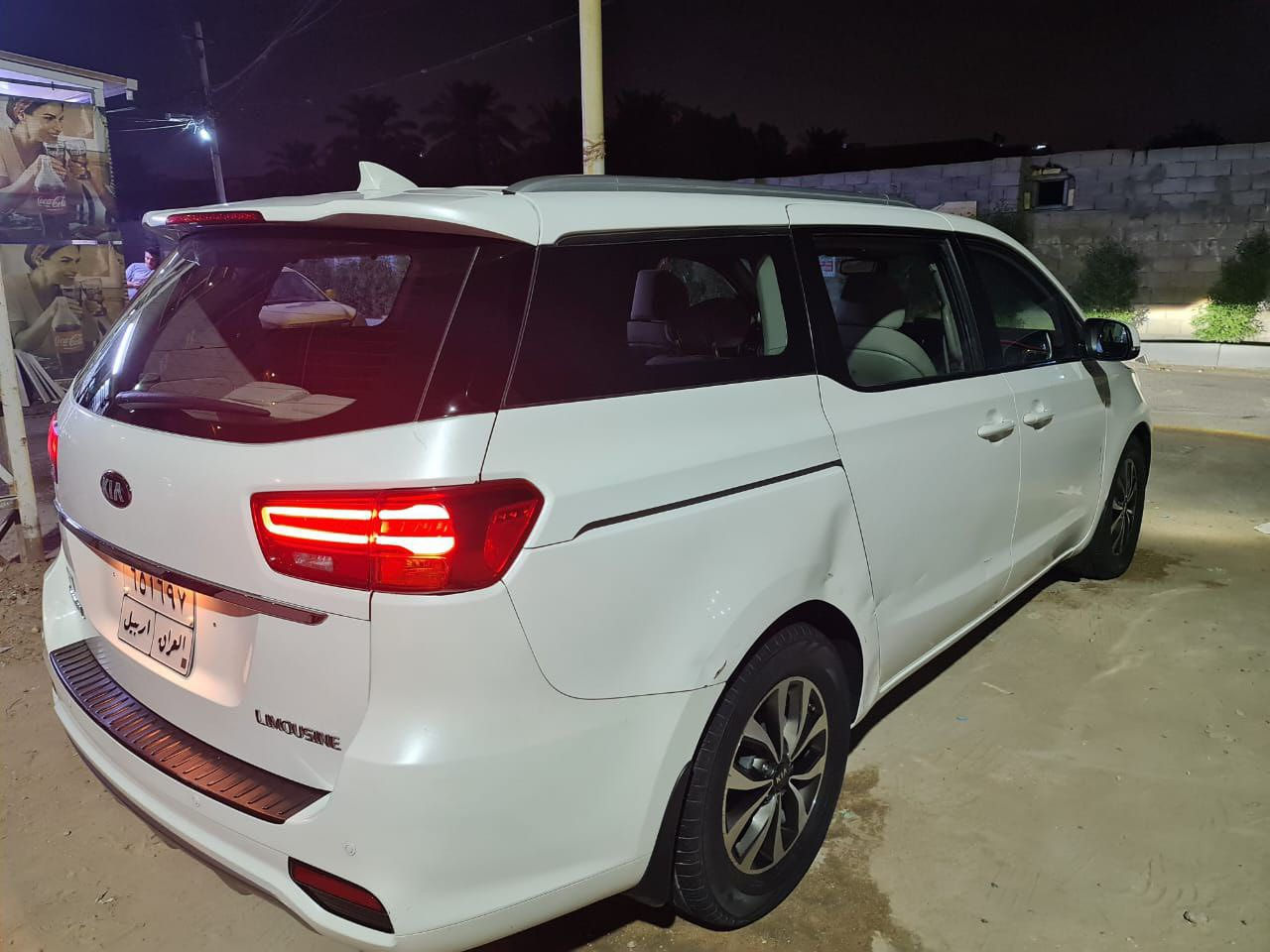 السلام عليكم
كيا سيدونه ٢٠١٩ للبيع فقط
حادث قبغ جنطه والجاملغ الأمامي الأيمن 
تم تبديل القطع بدون صبغ 
صور الحادث مرفقه في المنشور 
السياره ماشيه 143 الف وقابله للزيادة 
محرك 3300 gdi 
٧راكب 
مكان السياره بغداد الدوره قرب ابو طياره
رقم صاحب السياره 
 *********** ابو علي
