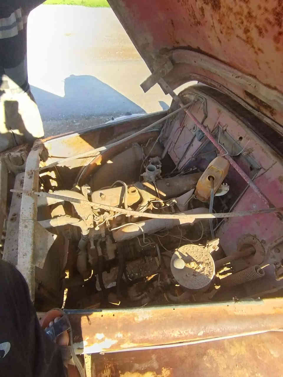 محرك فالفو البيع مع الكير 
12  ورقه بي مجال
مكاني ديالئ تقاطع مياح 
***********
