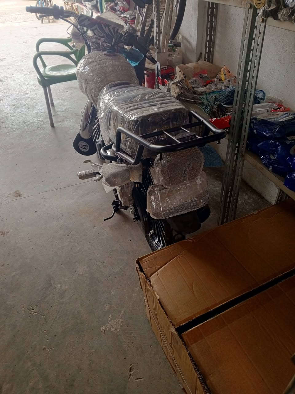 السلام عليكم دراجه للبيع سولنك موديل 2025محرك ضاغطه وزنجيل مستعمل أقل الاسبوع مكفول كفاله عامه سعر مليون و50 وبي مجال بسيط معجبك السعر اعبر المنشور مكاني صلاح الدين بيجي ***********
