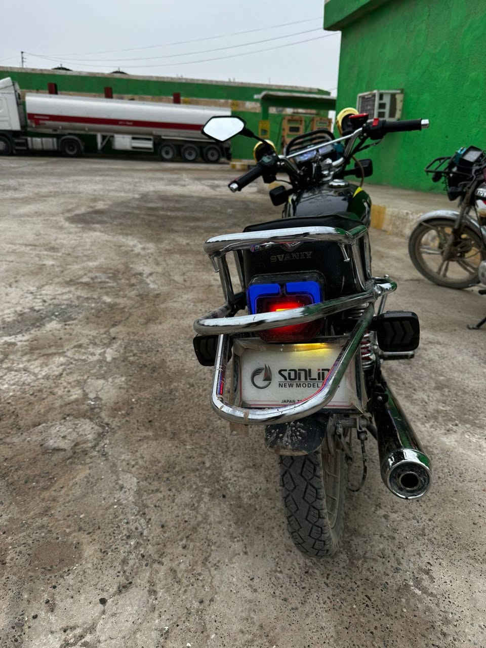 سيفان 2025 بـ700 وبي مجال
***********
