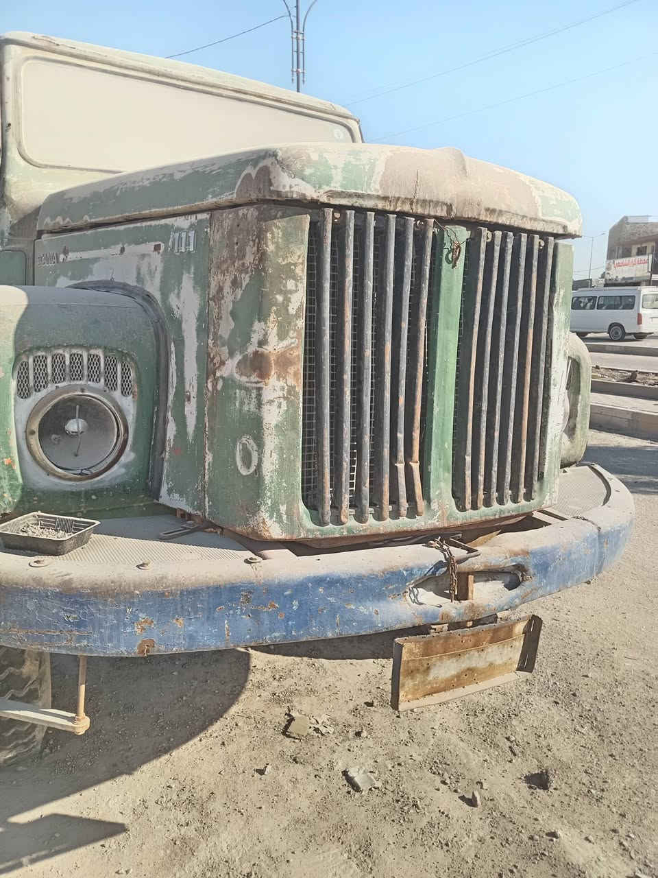 سكانيا 111 للبيع رقم قادسيه انكليزي مميز للاستفسار على الرقم ***********
