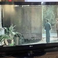 تلفزيون • الكترونيات • للبيع