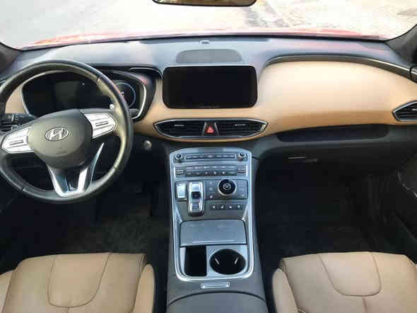 هونداي سنتافي كلكرافي 2023 وارد امريكي
السيارة اعلى فئة تجي بالسنتافي كلكرافي //  لون احمر مميز

صور حادثها منشوره 👇صبغ جاملغ امامي وربع بنيد فقط

بيها خصره بسيطه بلشاصي الايسر

رقم بغداد السنوية بأسمي

‏Engine:- 2.5/ 4 cylinder 🚀🚀 تيربو

فتحة سقف (بانوراما )

جميع كشنات السيارة كهرباء

داتشو امامية

كشن السايق خزن ميموري سيت

كشنات جلد + تدفئة تبريد + كشنات خلفية تدفئة

ستيرن تدفئة 

شاشة جبيرة كاربلي

كامرات 360  درجة

كامرات داخل الدشبول مع الاشارة 

رادارات امامية ، خلفية ،جانبية 

مانع تصادم خلفي وجانبي وامامي مع توقف ذاتي

مري شفط مع اشارات بالمري

تنبيه خروج مسار + قيادة ذاتية 

سستم صوت 12 سماعات بنظام Harman Kardon

لايتات امامية خلفية LED + لايتات امامية بنظام LED DRL

السيارة مزودة بنظام Blue Link Telematics

جنطة كهرباء 

حساسات امامية خلفية 

ويل كروم 19 انچ

سقف شامواه(كنتارا)

4 وضعيات قيادة 

تو ويل درايف    

  اوتو بارك (تتقدم وترجع بالبصمة)

شاحن وايرليس

بردات خلفية بلادية
خمس كامرات
السيارة ماشية 14500 mi على مشي امريكا 

السعر 👈

مكان السيارة : بغداد / حي الاعلام 

للاستفسار : ***********
