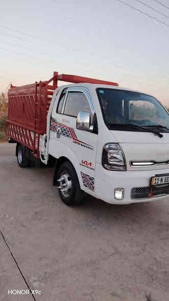 سلام عليكم البيع كيا فحل موديل 2022 شكل 2023 مكفولة كفالة عامه رقم بغداد سيارة جديده حيل جاهزه من كلشي محوره ١٤ ستد ٢٧ مرفوعه وركه كنتر تانكي 120 محجر درجه والئ دوشمه  برقي ما بيه نقص مكان سياره تاجي المشاهده رقم تلفون ***********
