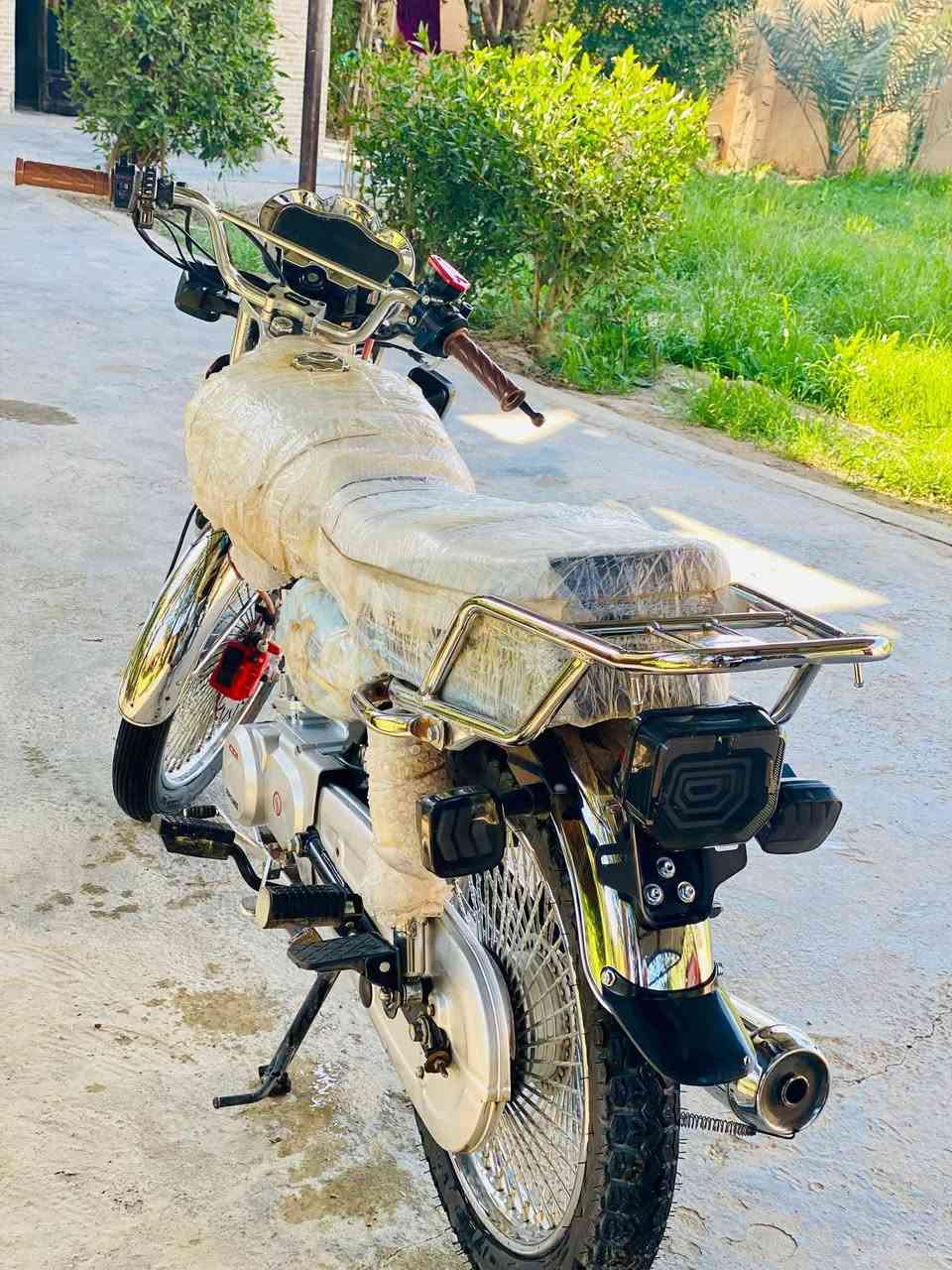 السلام عليكم
تايكر 2025 اوراق وكيل مكفول كفاله عامه من كلشي كير مكينه كهربائيات شغاله كله جديد 
 للاتصال ***********
مكان الدغاره صدر الدغاره ،ة،ة
