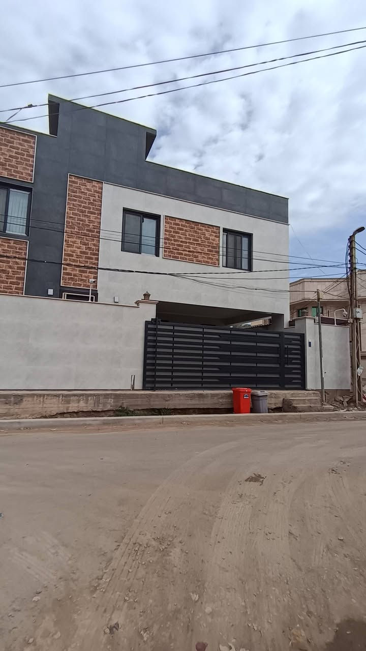 قطعه ارض للبيع في الاساتذه
طابو صرف مساحه 140م واجهة 7م نزال 20م
للاستفسار ***********
سعر المتر 1.5 ان شاء الله قابل للتفاوض
