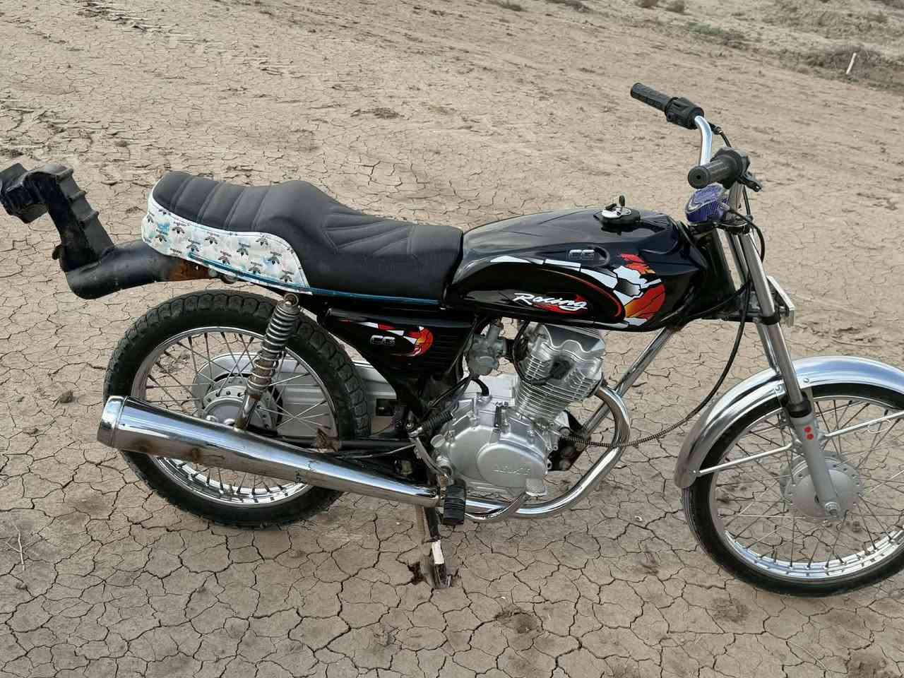 سلام عليكم للبيع نامه شلامجه 25كله جديد ومختم  نضافه كدام دوانيه عفك راسلني وبيك خير وتدلل ***********بي واتساب
