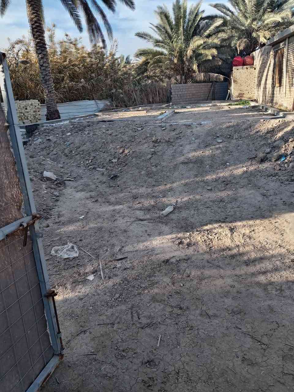 اللهم صل على محمد وآل محمد 
قطعه مسيجه للبيع المساحة اكثر من 200متر الموقع جداً مرتب كربلاء طويريج نفس فرع مدرسة المستقبل الاهلية
للاستفسار اكثر مراجعة مكتب ابو فهد في حي الجمعيه مجاور باب مجمع الملاعب او الاتصال على الرقم ابو فهد ***********
***********
