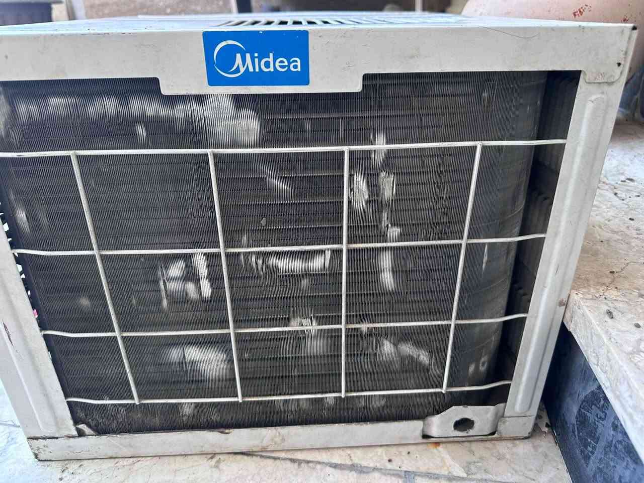 مكيف midea شبه جديد جاهز من كلشي  سعر 150  مكاني سيديه  هـ ***********
