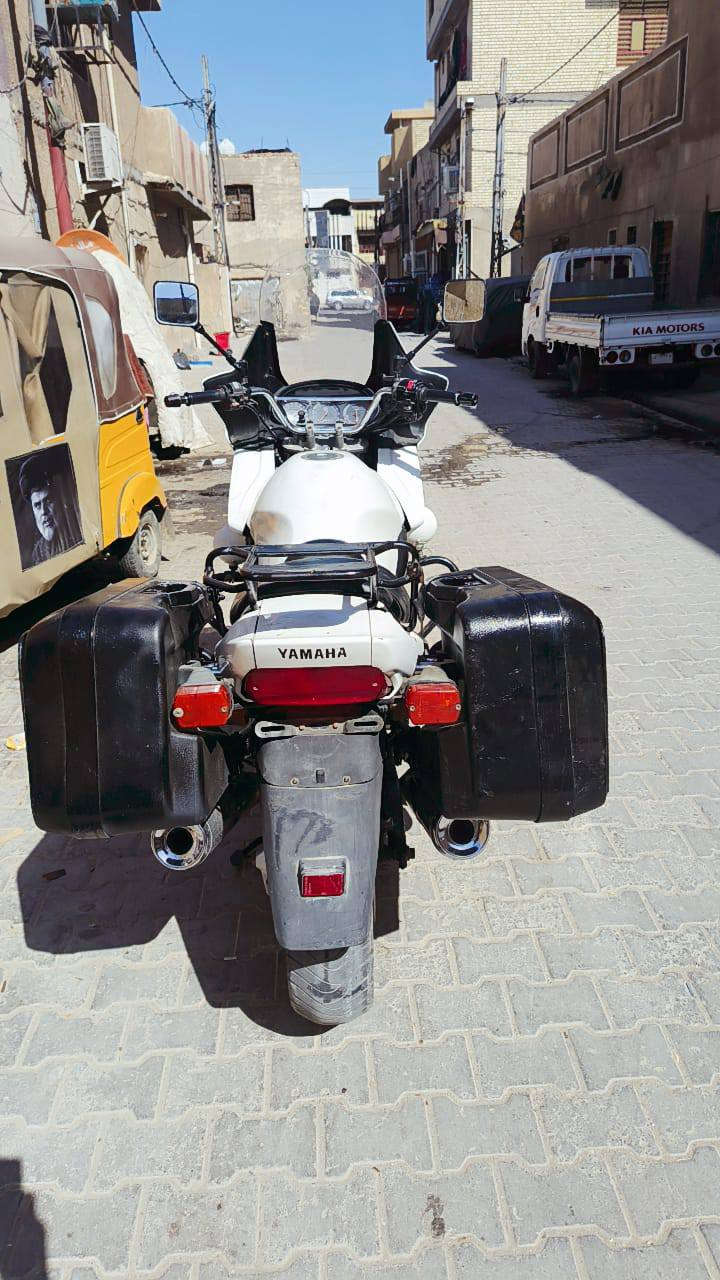 السلام عليكم للبيع مكاني م الصدر السعر 16 هاتف ***********
