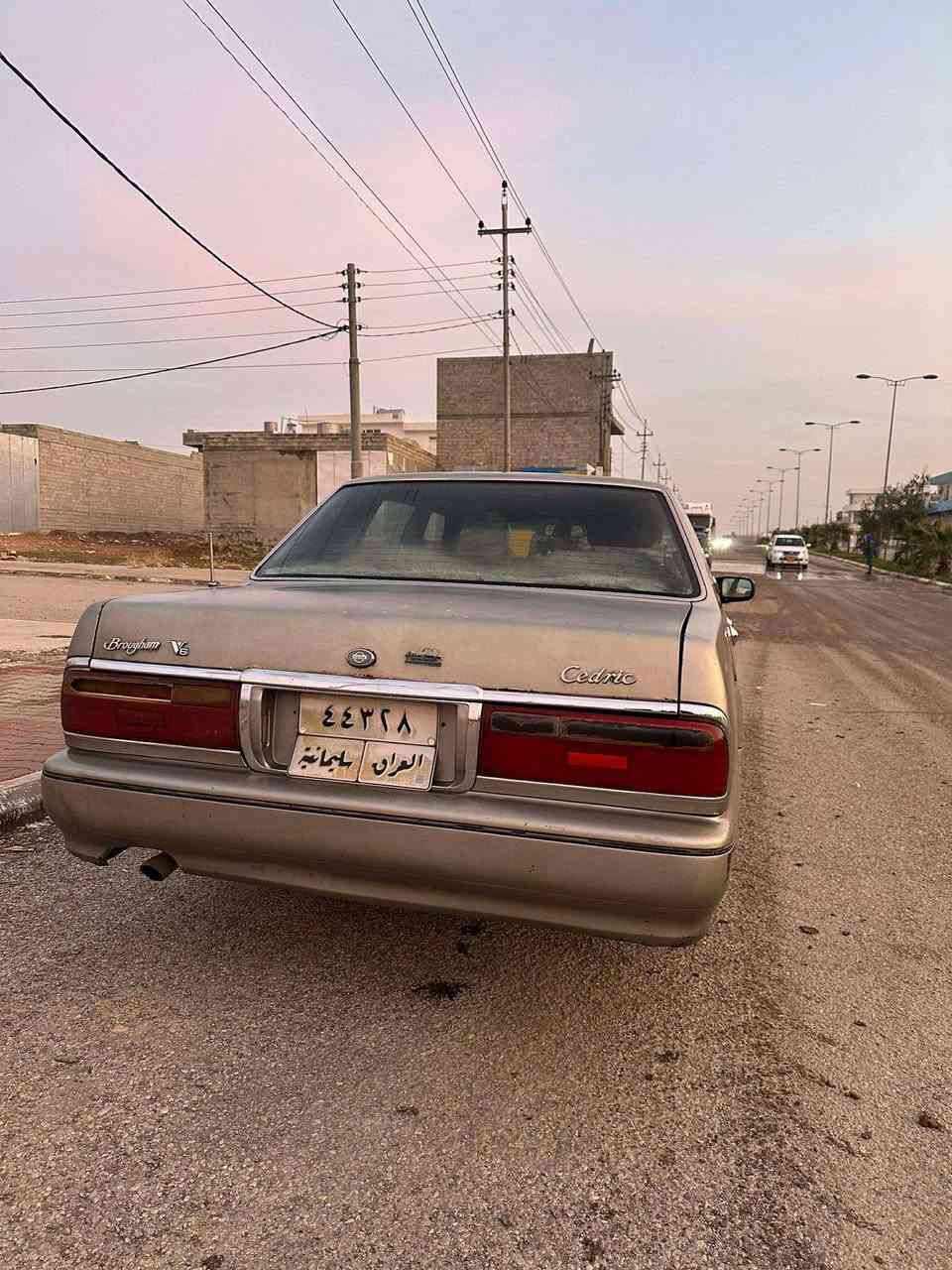 ***********....نیسان سدریک مۆدیل ۲۰۰۱ .  سە نە وی بە سە ر چووە ساڵیکە بە ناوی خۆمانە وە یە . سە یارە کە زۆر جوانو بی مشکیلە یە بە س کاڵ بونە وە ی هە یە . چە مە لە خی سە کنی پیشە و قرچیکی هە یە .ماباقی هە موی بە شە رت .سعری ۲۹ السليمانية, العراق
