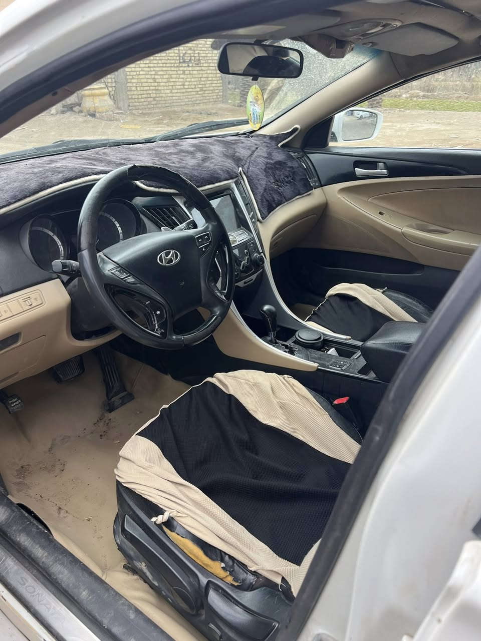 السلام عليكم سوناته موديل 10 السياره خليجي كير مكينه صدر كهربايات كله شغال بس البنرامه ماتشتغل مصبوغه حزام اثر شخوط وبي ضربه باب السايق ولباقي كفاله مكاني بابل السعر 78 وبيه شي قليل ***********
