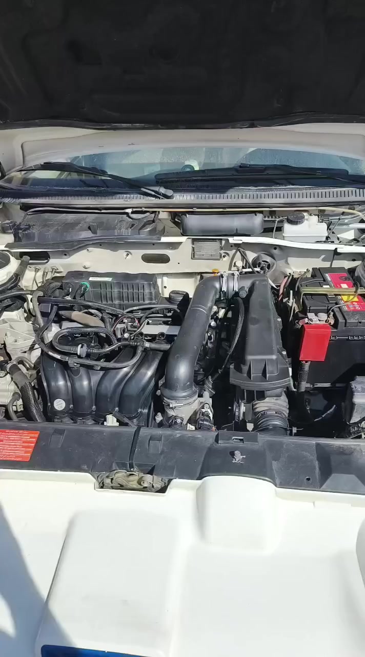 السلام عليكم بيجو بارص موديل ٢٠٢٣  بس بل سنوية مكتوب ٢٢ السيارة  كامل كير محرك مكفولات لا تبخير ولا تنقيص ولا مفتوحة على وضع الشركة كشرهة خير من الله بيهة طخة خفيفة بل باب الخلفي السيارة اربع اويالة دسك محرك الجديد الكشنات كهربائي حساسات شاشة تحكم استيرن  او السيارة حرة ابسمي مو مطلوبة السعر ٨٠ او بيهة مجال مكان السيارة الشعب ‏‪***********‬‏ موجود وتساب
