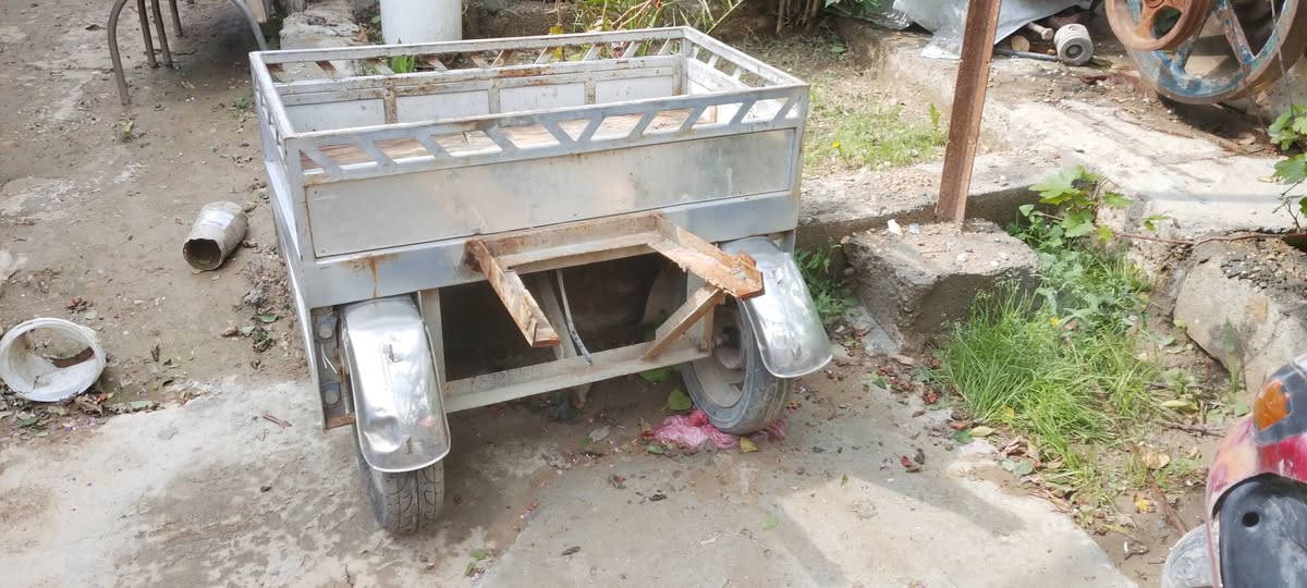 يوجد عربانه ماطور لبيع نتصل عله رقم***********
