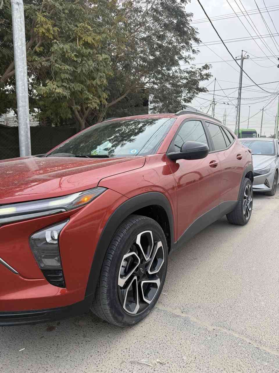 شوفلر ليت تراكس موديل 2024 مكان السياره كربلاء حذاث جاملغ خلفي بدون ايرباك ***********السعر 165
