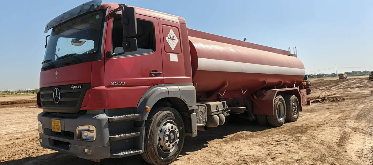 اكسور للبيع موديل ٢٠٠٦ محرك 6 سحال  مكفوله  محرك كير قماره شاصي طويل ابلادي ٧ متر ونص  فيتيس كهربائي حجم  2533 تانكي ١٩ الف  رقم دهوك  سنويه خلصانه  مكلف بل نشر    رقم صاحب السيارة  ‏ ‪***********‬‏ ‏   ‪***********‬‏
