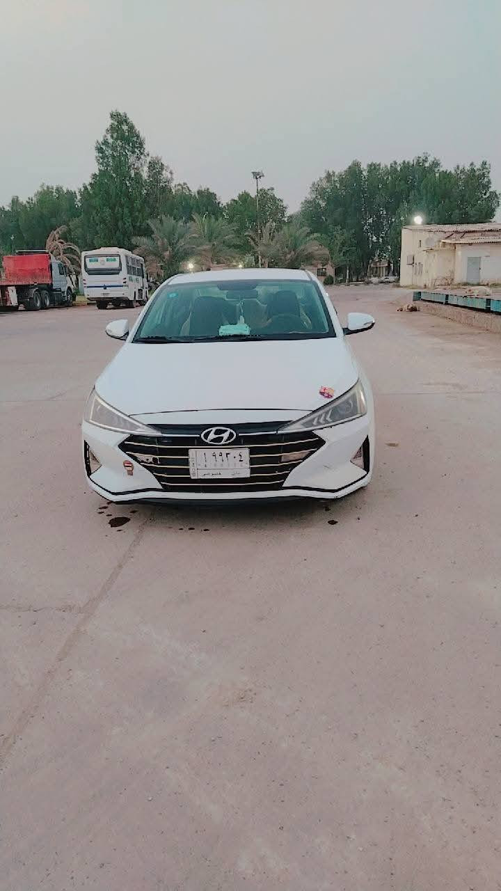 النترا 2019 وارد كندي قطعتين بنيد والجاملغ الخلفي الي موضحه بالصوره وعندي صورة الطخه مالته وعندي قبق الجنطه الكشر مالته مكشر يعني بلادي لا صبغته ولا لعبت بي
كير At مكينه 2000 اثنينهن مكفولات صدر مكفول
 تبريد تدفئه استيرن وكشنات
٣ أنظمة قياده سمارت وسبورت ونورمل
رادارات
 ارضيه جلد
 ماشيه 160 كيلو
 رقمها بابل سنويه وهزه جاهزات
السياره جاهزه من داخل فقط خارج يرادلها شويه شغل تلحيضات
رقمها بابل ومكانها بابل المسيب السياره باسمي
 السعر 135 
***********
