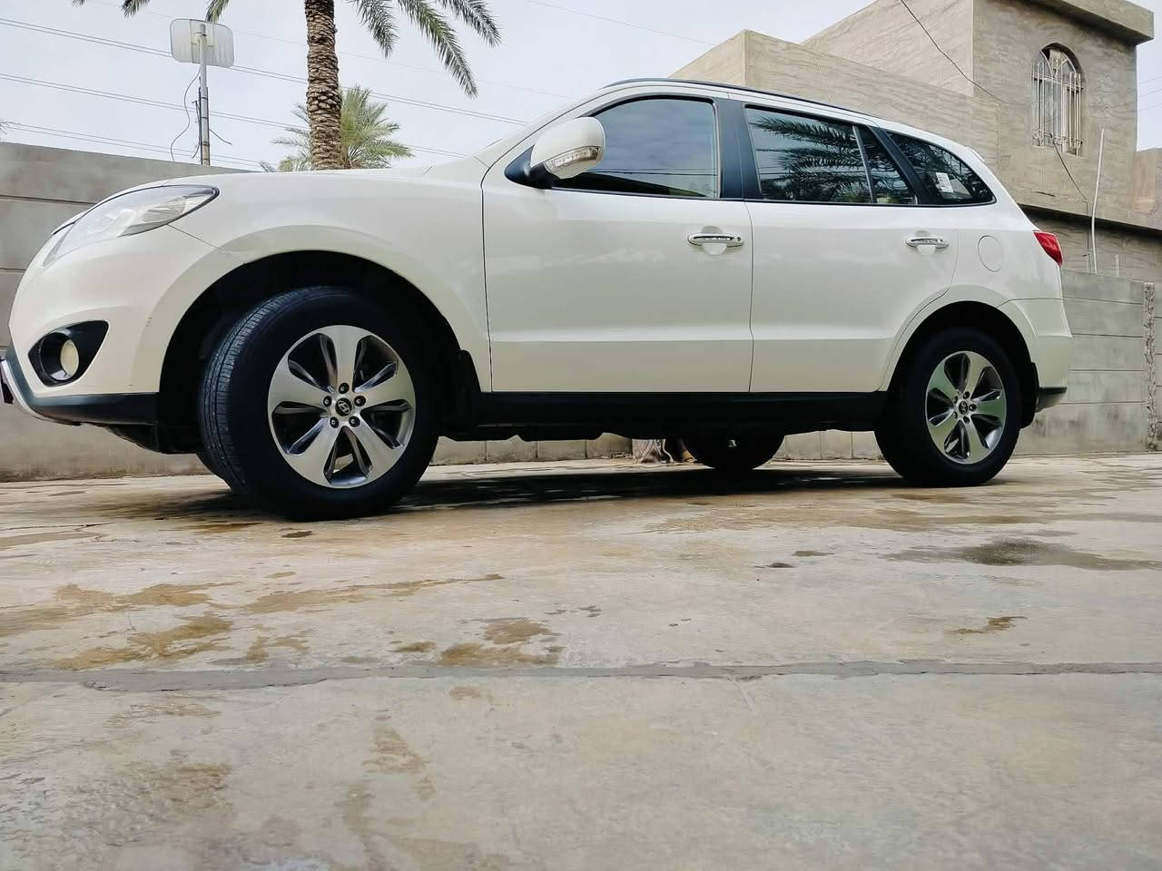 السلام عليكم
Hyundai Santa fe
سنتافي 2012  خليجي
6 سلندر محرك 3.5
فوول مواصفات 
قطعه وحده صبغ جامرلغ الصفحه اليمنى شرط بدون ضربه ولا معجون
السعر 165$ وبيها مجال
ديالى_ بعقوبة
للاستفسار (*********** )
