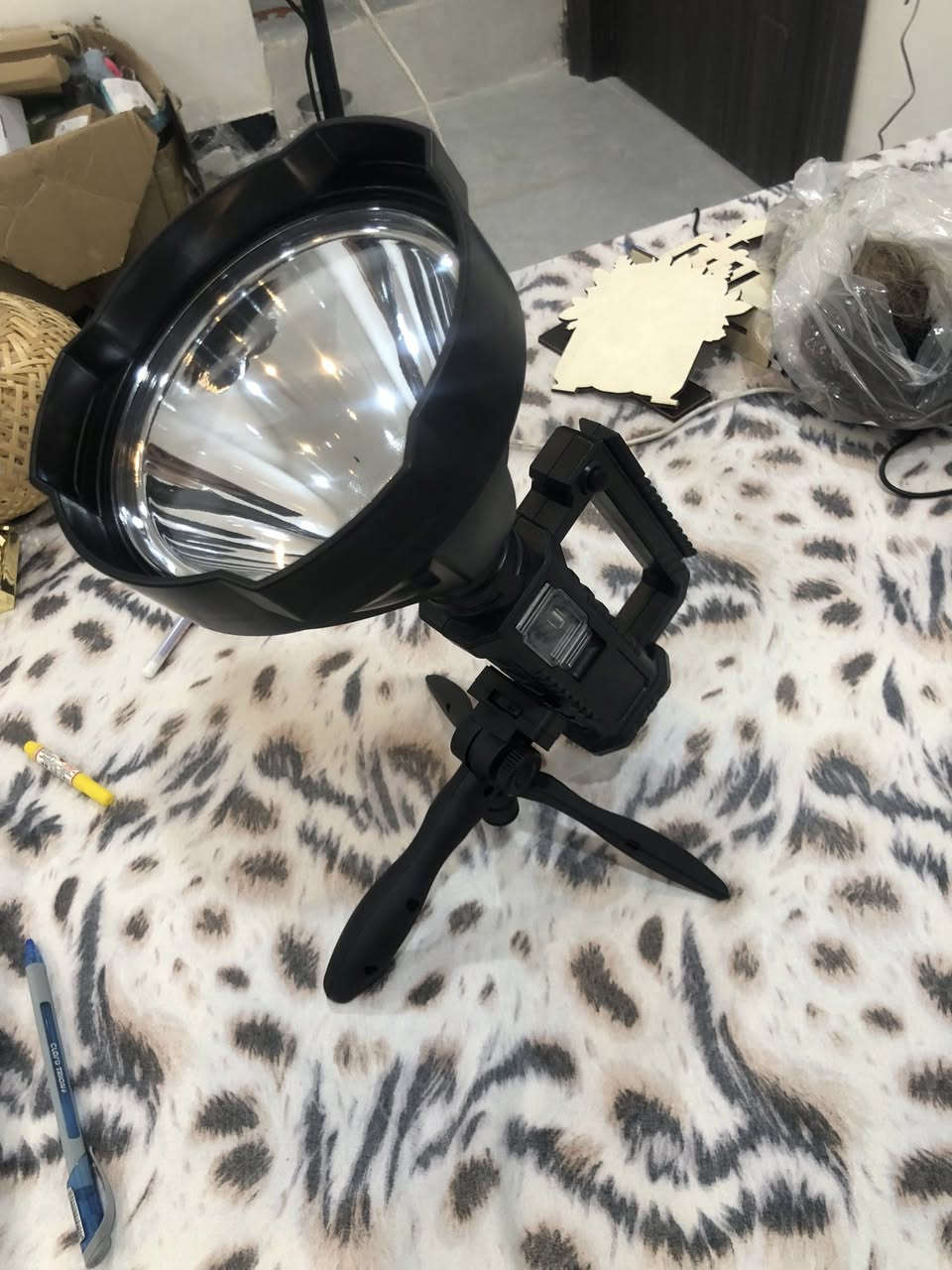 السلام عليكم
سعره ٢٥ مع التوصيل


**إذا كنت صاحب هذا الإعلان وتريد حذفه لأي سبب، رجاءا أرسل رسالة إلى الدعم الفني**