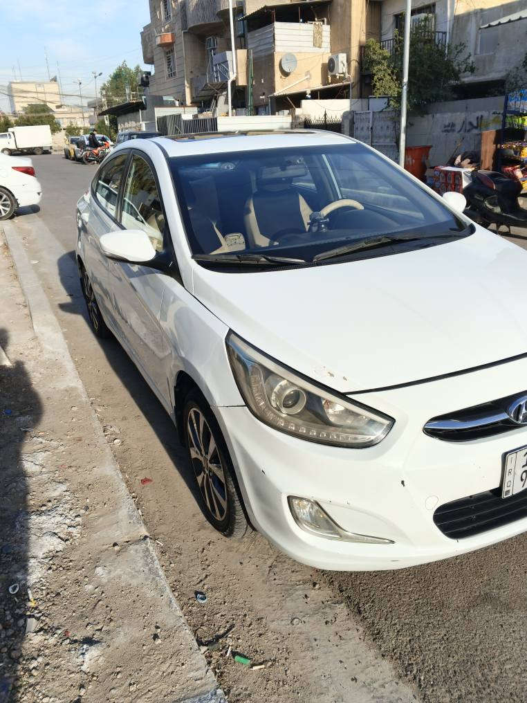 السلام وعليكم 
للبيع اكسنت مضلع 
موديل 17 
رقم بغداد 
118 وبيها مجال بسيط 
عنوان بغداد شارع فلسطين 
*********** بغداد, العراق
