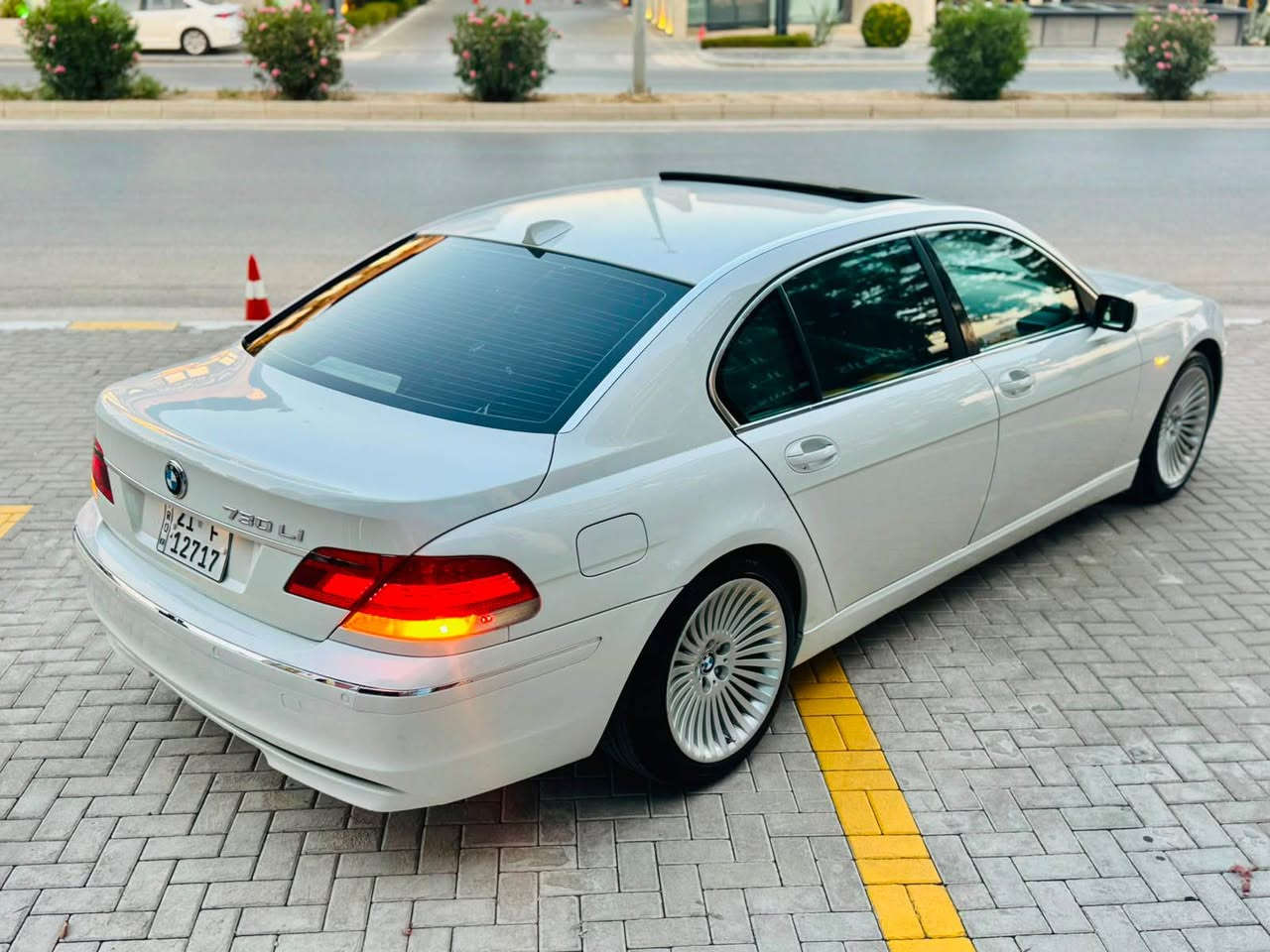 ﷽
                                                       BMW 730LI2008
بيئيم مؤديل 2008 حجم 730LI باخره
مواصفات خليجى فول مواصفات ١/١ ✅
فول مواصفات باب طويل زمان دولي بنزين
-------------------------------------------
مكان🌆: سليماني                       سعر💵:143$🔐
تليفون📲:*********** ///  ***********
-------------------------------------------
▫️محرك سته سلندر  نوزل قصير محرك مرغوب
🔹گير و محرك بشرط 
🔹بدون صوت و صرف و خلل بشرط فحص
-------------------------------------------
▫️سيارة  بيها ( نص باب صبوغ ) 
🔹بدون داخل بدون أيرباك شرط
سيارة جديد جديد حيل حيلوة ماشالله 📦🧿
-------------------------------------------
مواصفات
{{ بصمة - سلايت - باب طويل - داخل بيجي - خمس پردات  - تليفون - ماوس - كشنات جلد - كشن تتفيئة و تبريد - كشنات كهربا و مساج- كشن و ستيرن خزن - سيدي بوكس - تبريد مركزي   - فورميكا - بريك بصمة - مراي شفت - بغاغ ماء - لايت ليد وزينون - حصاص امامي و خلفي - بعد هواي مواصفات }}
-------------------------------------------
اربع تاير و يل بيلادي جديد سيارة بدون مصروف
سيارة شرط بدون اى نواقص گير و محرك و حدادي و كاهرباى كل بشرط
سنوي و رقم و هزة جديد سنوي بأسمي تحويل غرامة بشرط
------------------------------------------- السليمانية, العراق
