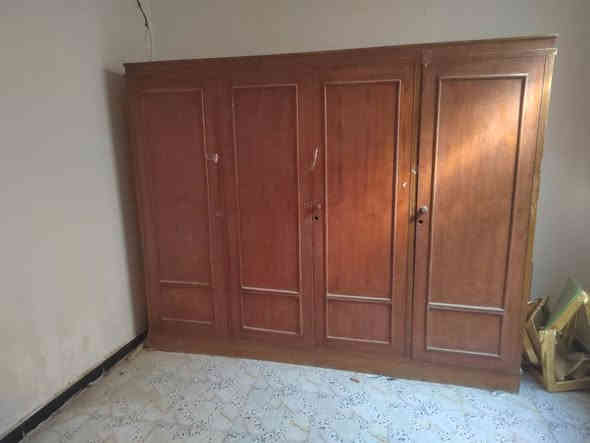 كنتور ابو 4 بيبان للبيع السعر 120

التصال ع رقم *********** النجف
