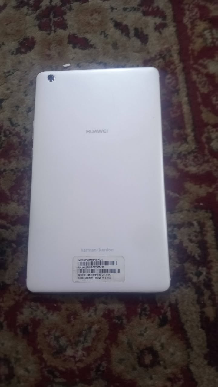 ايباد ذاكرة ١٦ سعر ٣٥ قفل فطور 
بل شاشه نفس مموضح مكان 
الامين الثانيه ***********
