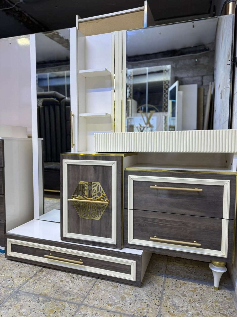 غرفه تركيه مستخدمه 9 قطع نظام ابواب صبغ حراري يدات سل ستيل 💥ظهر بلوك اصلي ثقيل والقماش وتر بروف نظافته 90/💯 والسرير مخزن جك السعر مليون و100 وبي مجال مع شد ونقل داخل بغداد مجانا
واتس اب ***********
