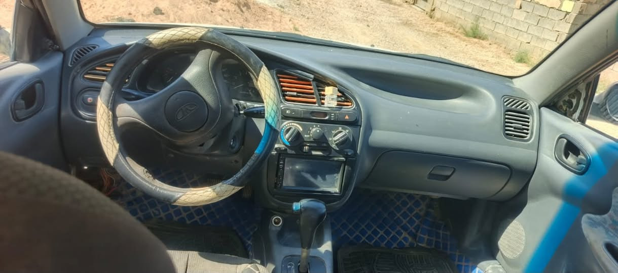 السلام عليكم دايو لانوس موديل 97 محرك 1600 السياره بلاديه فول اوته ماتيك كير كفاله محرك بي صوت يرادلو كرنك بس شغال كهربائياته كله شغاله غرفته جديده شاشه وسستم سماعات جديد باتري جديد زوج تاير امامي جديد رقم بغداد سنويه لل ٢٨ السعر ٢٢ وبيه مجال بسيط للاستفسار *********** مكاني هيت قرية خسرج
