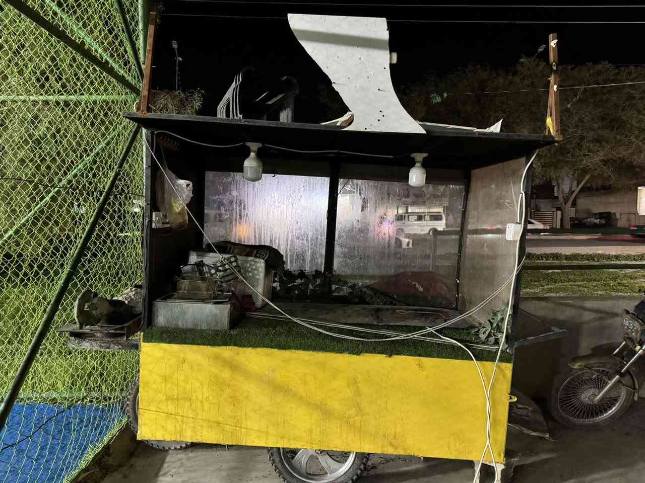 ئەم عەرەبانەیەمان هەیە بۆ فرۆشتن شتێکی ناوازەیە دیکۆرێکی جوانی هەیە بۆ چایچی یاخود بۆ لفەو یا شاورمە دەرەجەیەکە زۆر کەم بەکار هاتوە تازەو .لۆکە***********سعری380مەعمەلە
