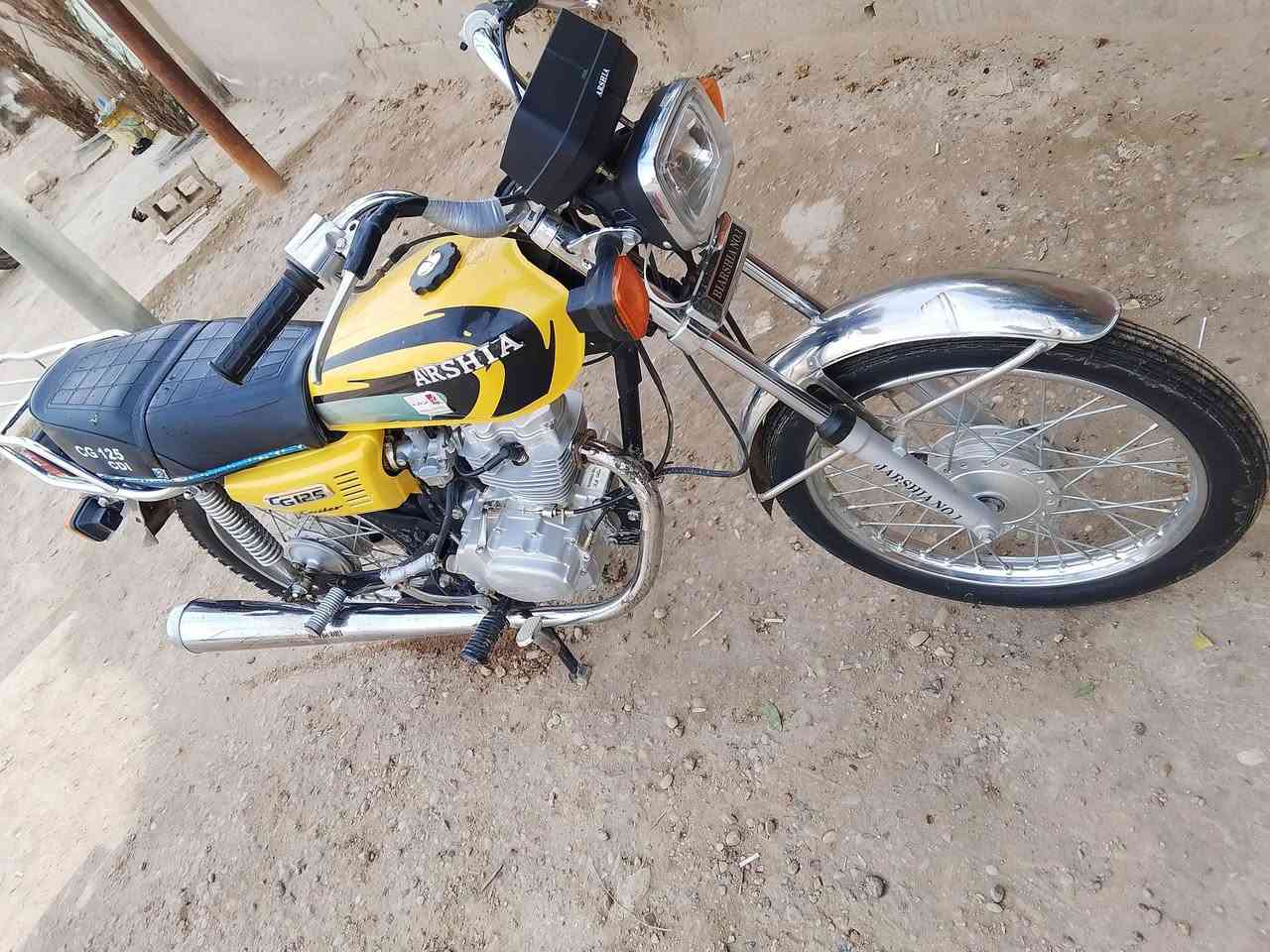 سلام عليكم دراجة للبيع ارشه موديل 2024اوراق اصولي دراجه ما متعوبة ونضيفة حيل نقصهة بس لكهربائيات يرادلهن ترتيب مكينة خير من الله كشر شوفت عينك متواجد خاص السعر 600وبيه مجال


**إذا كنت صاحب هذا الإعلان وتريد حذفه لأي سبب، رجاءا أرسل رسالة إلى الدعم الفني**