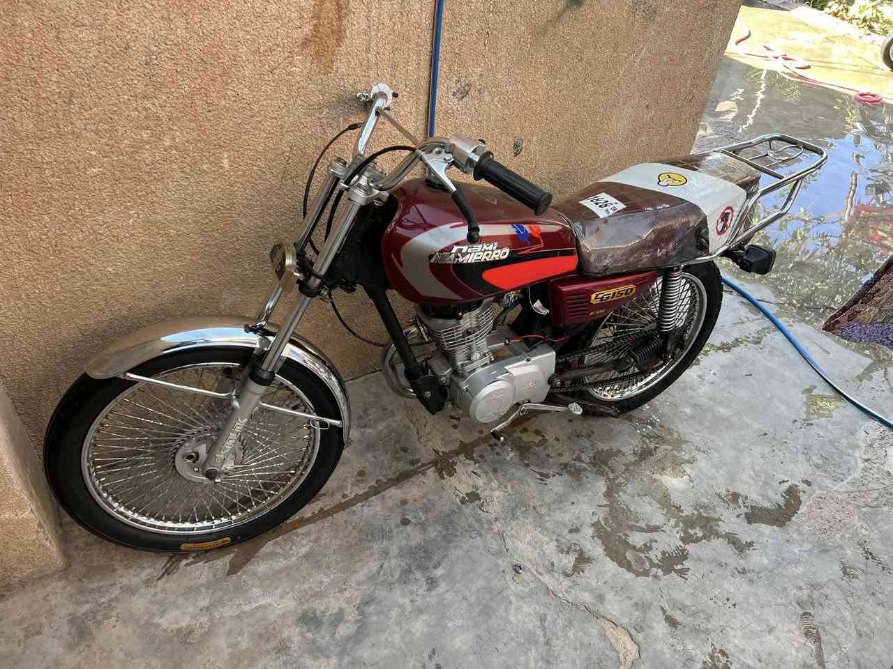 للبيع نامي برو موديل ١٩ كل عيب مابي لا صرف لا بخار 
سعر ٢٥٠وبي مجال الاستفسار ***********
