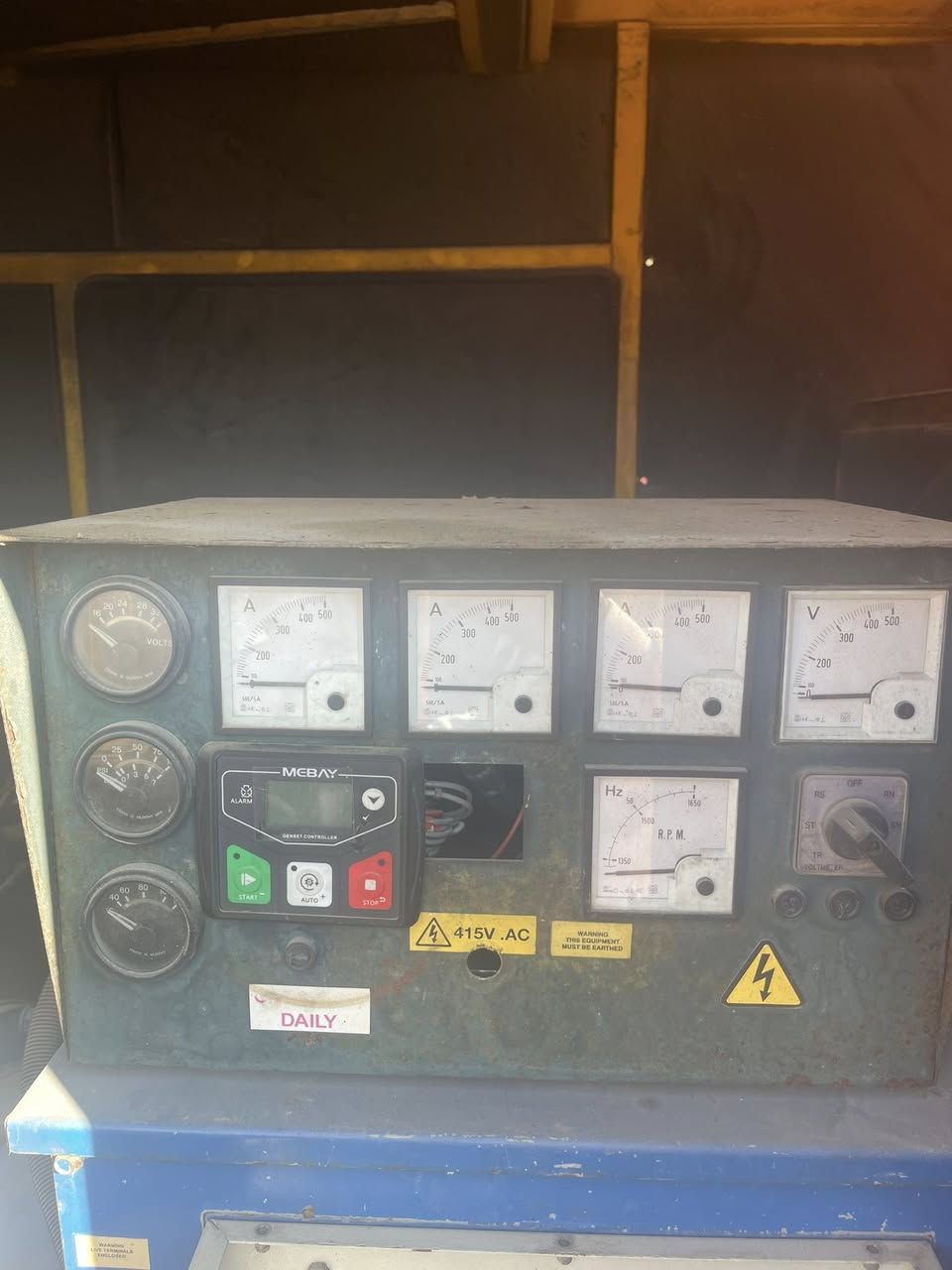 #وجبة جديدة اسعار مناسبة
كمنز 5 ونص كاتم
استيراد امريكا USA
سيت بلاد أوربي  
توليد 350 كيفي
كاتم فول 
شاشه حمايه
عنوان فرع الأول ديالى خانقين 

هاتف ***********
***********
