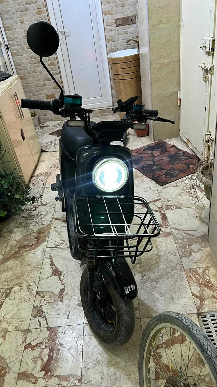 مكلف بالنشر بايسكل شحن نوع 009 ملف 1200 واط مستخدم اقل السنه البريك الامامي
مكسور يرادله لحيم
جاملغ امامي موجود بس بي كسر خفيف
الستاند الوصطي يراد يثبت بصمونات 2 وثنينهن بربع
هاهيهة سليم بعد
بي ميزه البريك الامامي مالته من تدوسه يوكف التايرين سويه يعني مستحيل
تنكلب بي
السعر 550 الف وبيه مجال.


**إذا كنت صاحب هذا الإعلان وتريد حذفه لأي سبب، رجاءا أرسل رسالة إلى الدعم الفني**