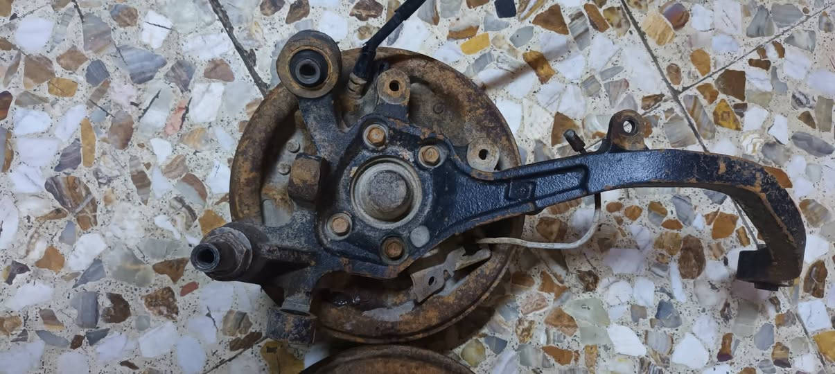 السلام عليكم اسطاب اكسل خلفي كامل مال كيا اوبتيما مديل ٢٠٠١ كاملات ابريك وبربرنات السعر ٩٠ ألف العنوان بغداد مدينه الصدر   ***********
