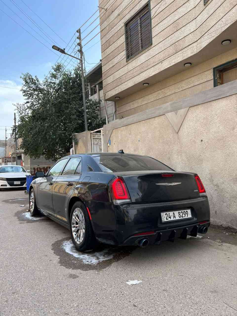 جاهزه من جميع النواحي
كرايسلر أوباما (2019) اصل 
🧳 تورنك
📍 رقم دهوك مميز باسمي حصرأ جاهز للتحويل او الوكاله 
📄 بيها كتاب إخراجية
📏 ماشية 163 ألف ميل
🛠️ حادثها قطعتين
🚪 باب خلفي أيمن مبدل نفس اللون
🎨 جاملغ خلفي أيمن مصبوغ +قبق الجنطه بخ اثر الجنح بدون معجون بدون ضربه بدون فتح 
✅ بدون إيرباك
✅ بدون دواخل
🔧 بجم كبس
🚗كير محرك حداده اكسل تبريد كله كفاله السياره ترايها من البصره لدهوك 
‼️مكان السياره البصره 
***********
السعر 215 مجال بسيط 
اتصل وتدلل
