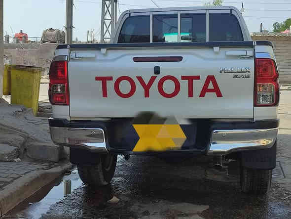 سلام عليكم
تويوتا هايلوكس موديل 20 السياره كفاله 
عامه بريميه  كير و تماتيك  السعر 3 شدات و بيه مجال 
هذه رغمي بي واتساب 
***********
